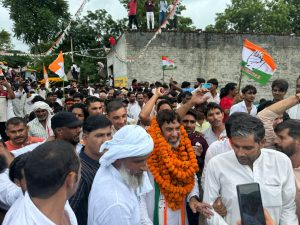 आफताब को टपकन गांव में समर्थन, दर्जनों बीजेपी इनेलो छोड़ कांग्रेस में शामिल   जाकिर के अपने गांवो में भी नहीं थम रहा जाकिर को छोड़ने वालों का सिलसिला 